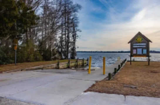 Renovated Rustic Charm!