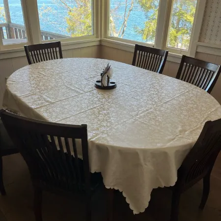 Lakefront cottage with private deck and dock, amazing porch with sunset views