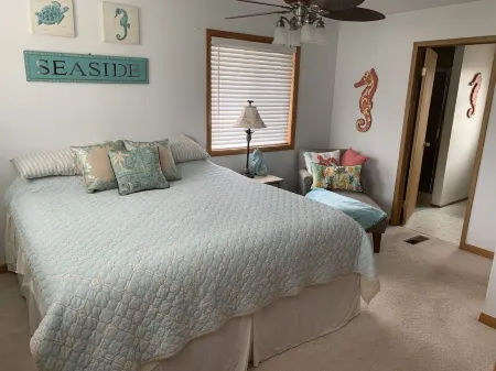 Exquisite Cabin on Beautiful Long Lake