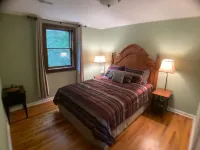 Secluded & Romantic, Blowing Rock, Views, Hot Tub - the Red Rover