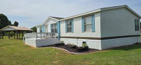 Cozy country home just outside the city! Enjoy a quiet getaway with the family.