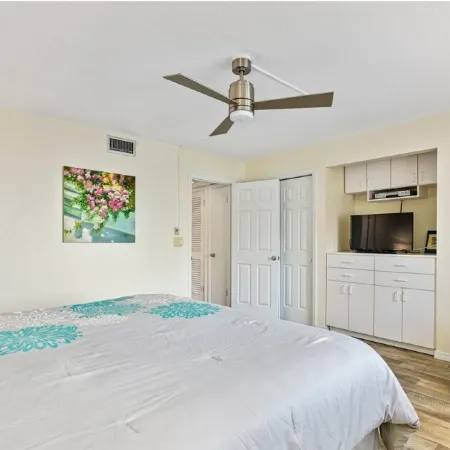 Well-appointed condo on uncrowded Ormond Beach