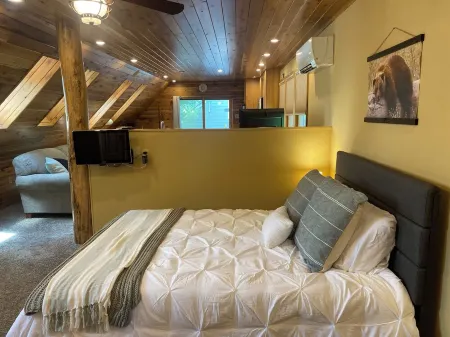 Luxury Bear Loft