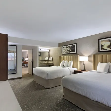 Embassy Suites by Hilton Palm Desert