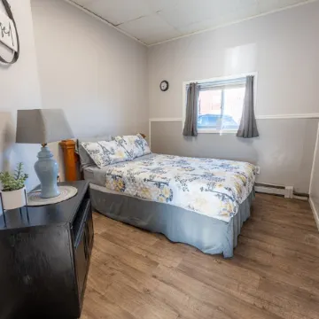 Little Bay De Noc Inn ~ Downtown Escanaba Отели в г. Эсканаба