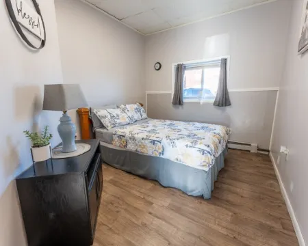 Little Bay De Noc Inn ~ Downtown Escanaba Hotels in Escanaba