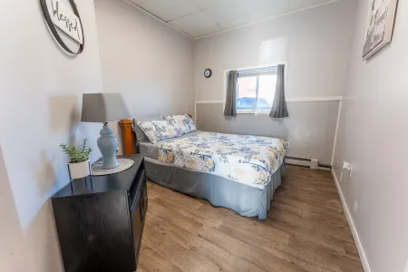 Little Bay De Noc Inn ~ Downtown Escanaba