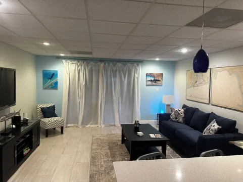 Cozy family  vacation suit Hotels in Gulf Breeze