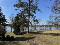 SILVER LAKE STUDIO - Located on Silver Lake & 9 miles from Letchworth State Park
