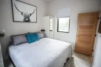 Eagle Peak Cabin- best views and private trail