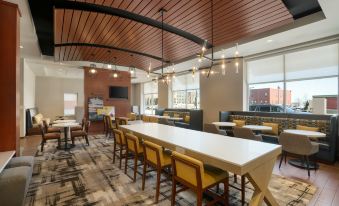Hampton Inn Portland Downtown - Waterfront