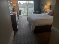 Walk to beach by Busch Gardens, lovely room Hotels in der Nähe von Caribou Train Station