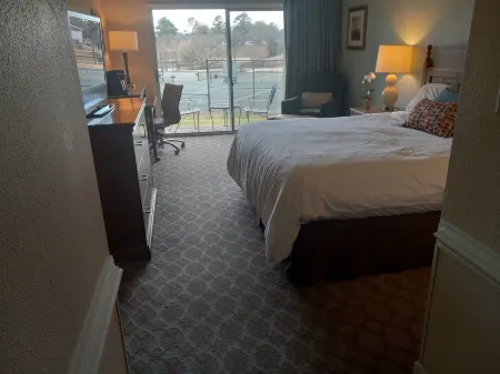 Walk to beach by Busch Gardens, lovely room Отели рядом с достопримечательностью «Парк развлечений Busch Gardens»