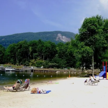 Lake Lure-Rumbling Bald-Large Family Friendly-No Steps 1st Floor-Games/Playroom