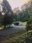 Centrally located between Bryson City, Sylva and Cherokee.5 mins to the Casino.