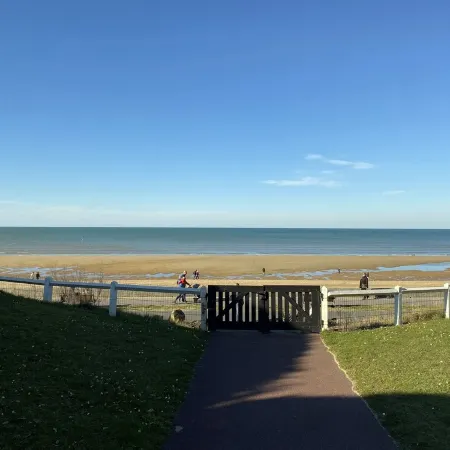 Cabourg - the beach at your feet