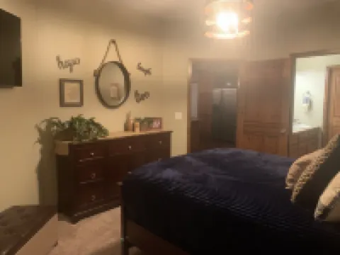 RARE Bridges Bay POOLSIDE condo with LAKE VIEW! - Sleeps 8 阿諾茲帕克酒店