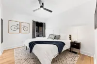 Breezy Chic: Fresh Spring Vibes at The Modern Oak walkable to town!