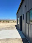 Barndominium Desert Escape - Mountain View, town close, gateway to Death Valley