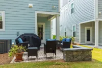 Charming 3-bedroom/ 2.5 bath townhome, sleeps 6! Beau Coast Community - New 2022