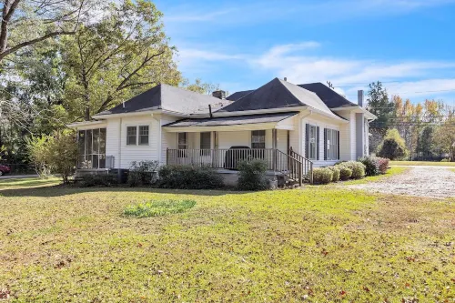 Historic 3BR with Porch & Fire Pit near Downtown Hotels in Simpsonville
