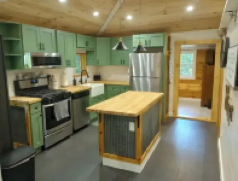 Little Cabin in the Woods