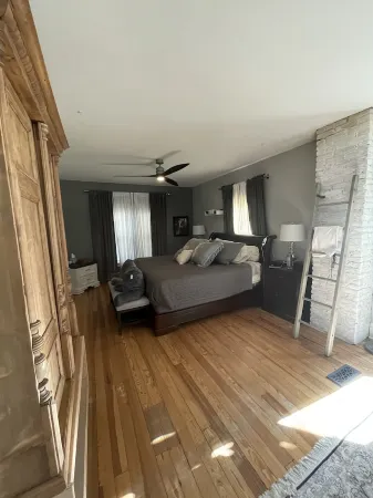 Chester County Oasis with Pool, Modern Ammenities, Tranquil and Private