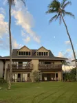 Ocean View, Beachfront Townhouse 2bd/2ba/2 lanai