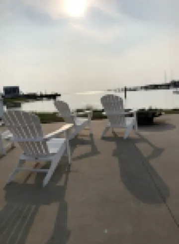 The Crows Nest. <br>Sunsets at the Harbor. Enjoy bird’s eye view. Unique location!