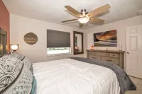 Jason's Beach House, Steps from Gulfport Beach, FL