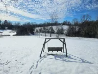 Meadow View Tiny Home Style Cabin near the Buffalo River. Pet Friendly Hotels in Rock Creek Township