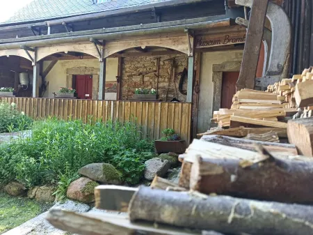 5-star apartment EG barrier-free, WiFi via DSL, Bad Brambach