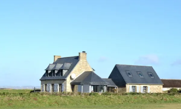 Fishing house in front of the sea.