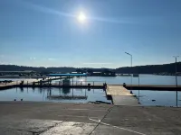 Cozy modern farmhouse w/ garage- Only 5 miles to Lake Cumberland!