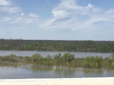 Historic Speak Easy Loft with Water Views in Downtown Vicksburg