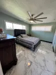 Charming 2-bedroom country house in Exeter with WiFi, AC, Mountain views Hotels near Lakes Trail in Sequoia National Park