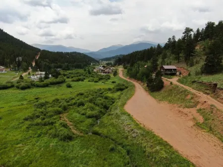 Fawn Haven On The Lake