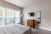 McQueeney Tree-House near lake Hotels in McQueeney