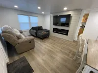 Newly remodeled cottage with King beds, and A/C