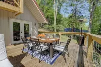 Tranquil retreat minutes to I-75 w/amazing views!