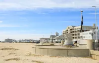 Summer Bliss in Our Hampton Beach Oceanfront 2Br Condo Awaits!