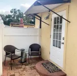 Villa W/Pool and Just 5 Mins Away from Raymond James Stadium and 10 Min Tpa.