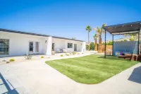 Moonlite Nights Desert Stay w Soaking Tub