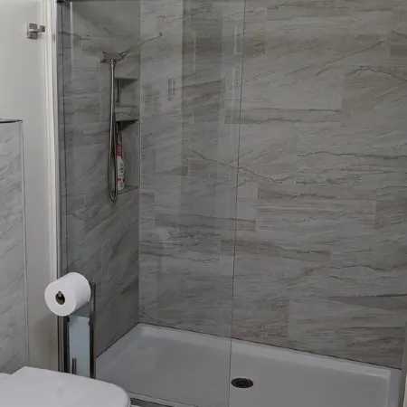 Base Camp Guest House Mountain VIEW, Jacuzzi, Great Location