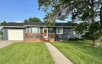 Family Fun, Spacious, Clean, Central Location, 2nd Family Room, Game Room