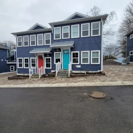 Downtown Charlevoix, Riverwalk 107