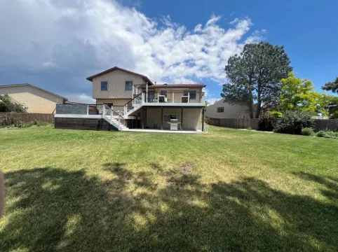 Hot Tub & Mountain Views; Theatre; Sauna; Piano; Two tier deck; Kid’s room