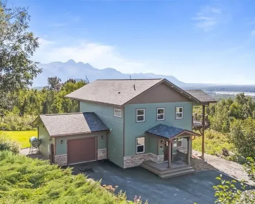 Scenic Chalet Guesthouse Getaway โรงแรมในเลซีเมาน์เทน
