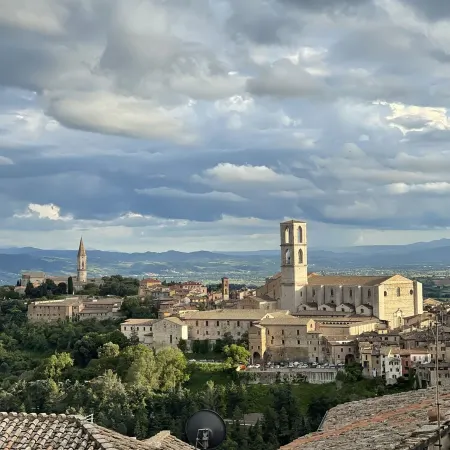 Le Balze Bright Penthouse with Secluded Panoramic Terrace 200 mt from the Duomo