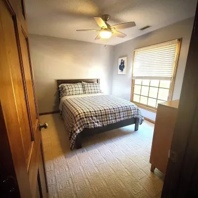 15 Fisher's Paradise on Lake Saluda w Boat Ramp Hotels in Berea